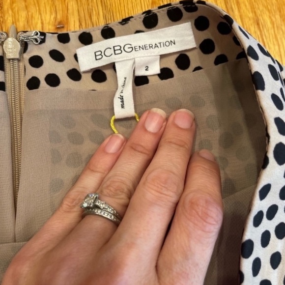 BCBGeneration tan and black speckled mini skirt - Picture 3 of 5
